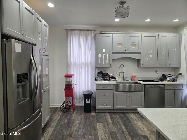 313 Guy Park Avenue, Amsterdam, NY 12010