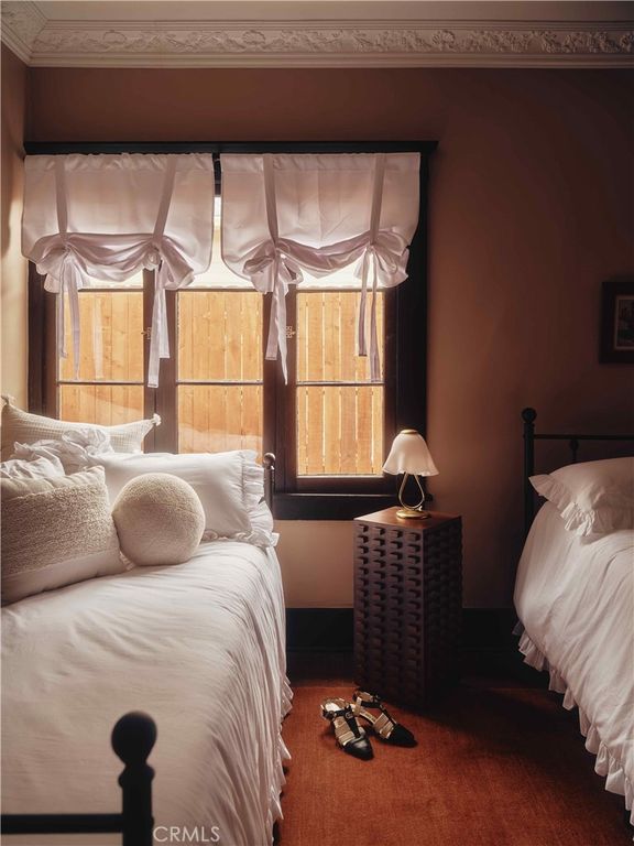 Image 14 of property listing at 7148 Marshfield, Los Angeles, CA 90046