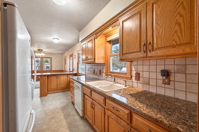10719 Direct River Drive NW, Coon Rapids, MN 55433