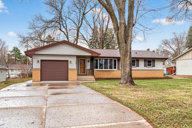 10719 Direct River Drive NW, Coon Rapids, MN 55433