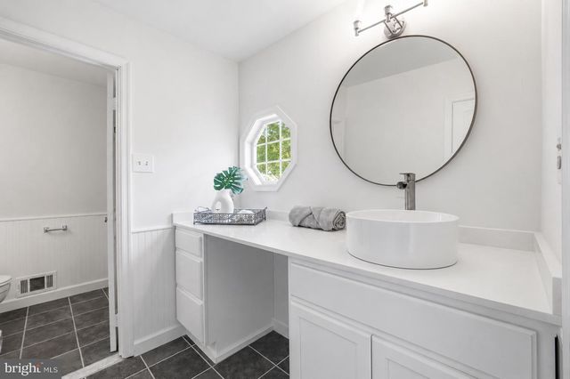 6700 PASSAGEWAY PL, Burke, VA 22015