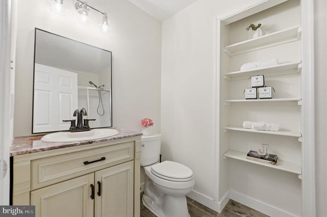 6700 PASSAGEWAY PL, Burke, VA 22015
