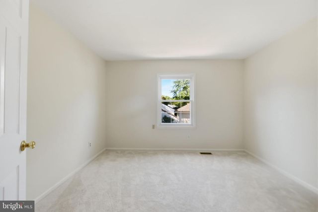 6700 PASSAGEWAY PL, Burke, VA 22015