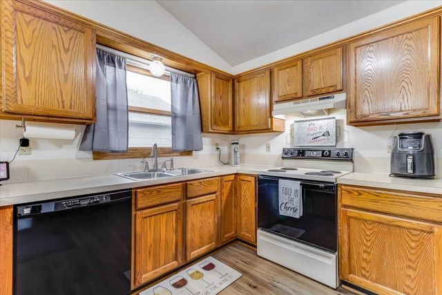 1559 N Covington, Wichita, KS 67212