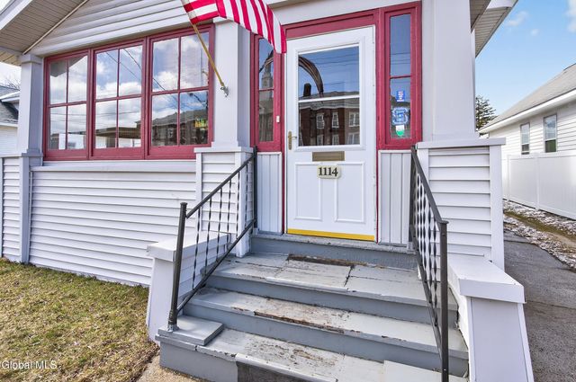 1114 Forest Road, Schenectady, NY 12303