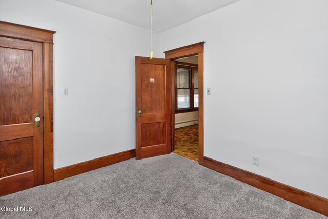 1114 Forest Road, Schenectady, NY 12303