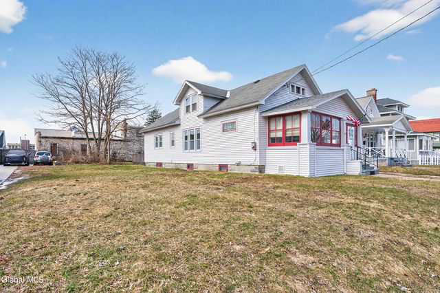 1114 Forest Road, Schenectady, NY 12303