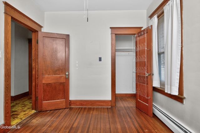 1114 Forest Road, Schenectady, NY 12303