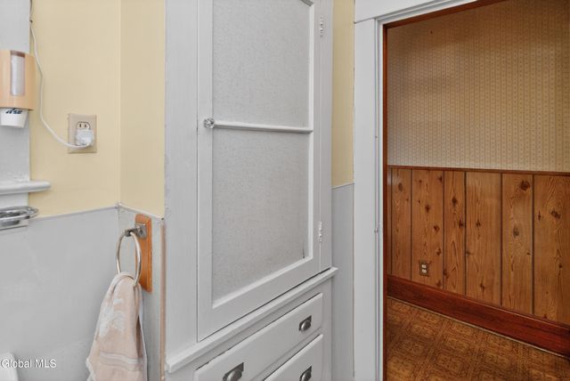 1114 Forest Road, Schenectady, NY 12303