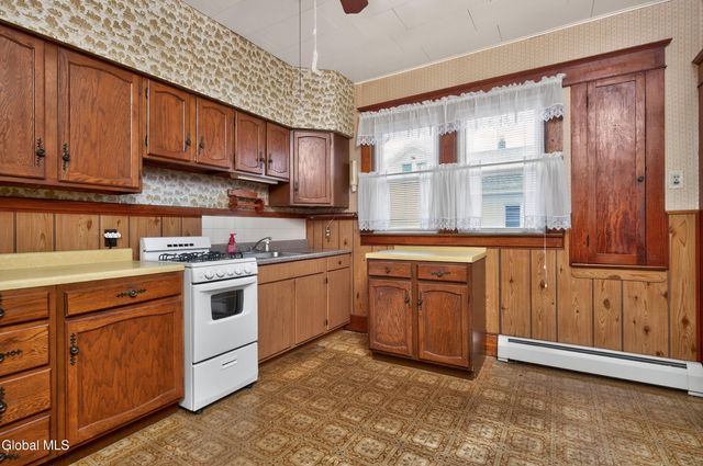 1114 Forest Road, Schenectady, NY 12303