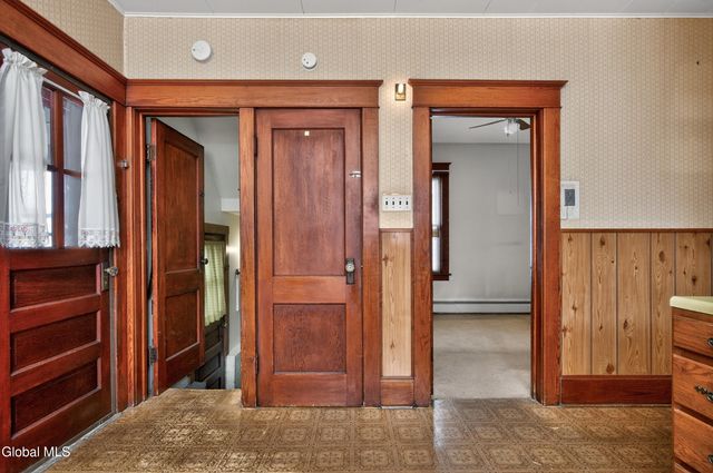 1114 Forest Road, Schenectady, NY 12303