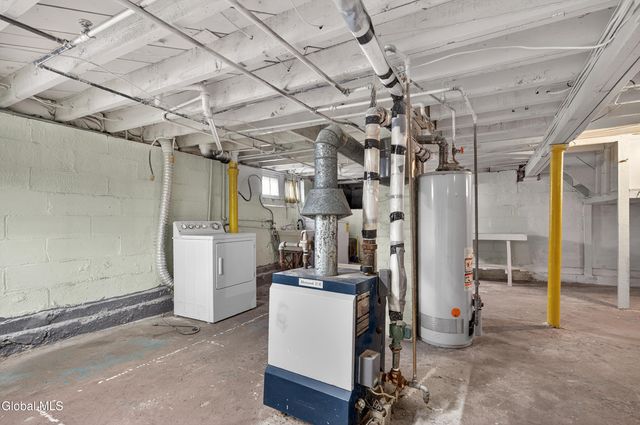 1114 Forest Road, Schenectady, NY 12303