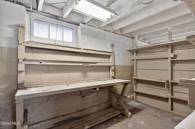 1114 Forest Road, Schenectady, NY 12303