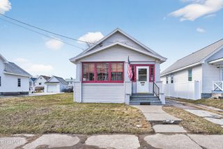 1114 Forest Road, Schenectady, NY 12303