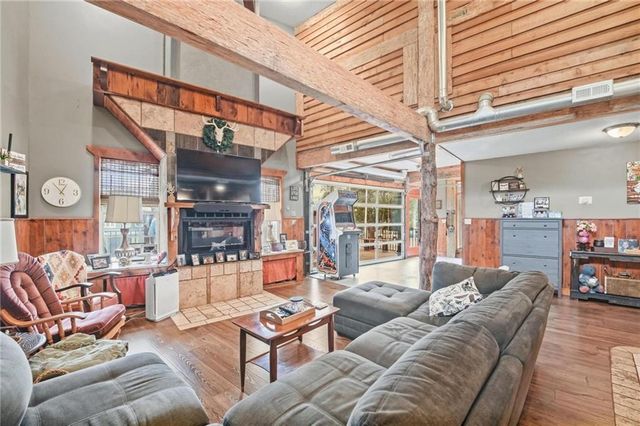 231 L Street, Lake Lotawana, MO 64086