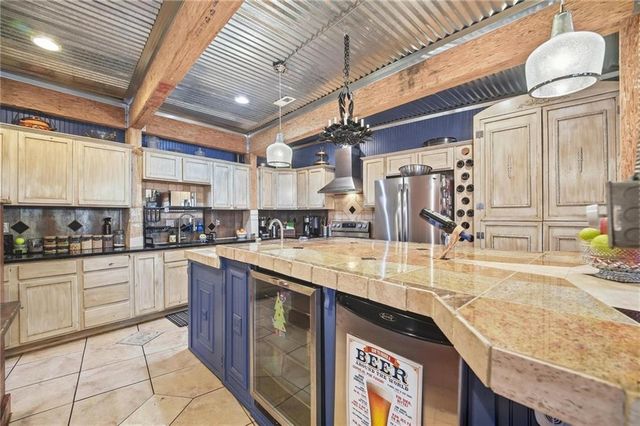 231 L Street, Lake Lotawana, MO 64086