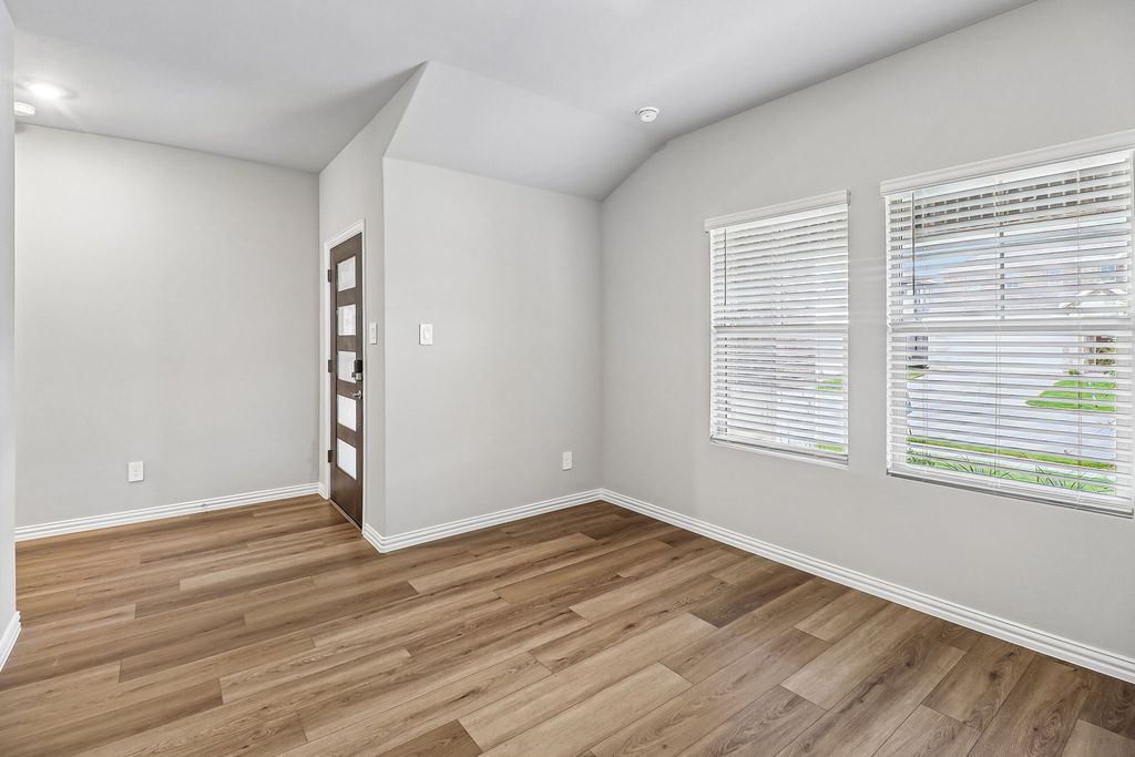 2808 Nicole Drive, Denton, TX 76208 — photo 5