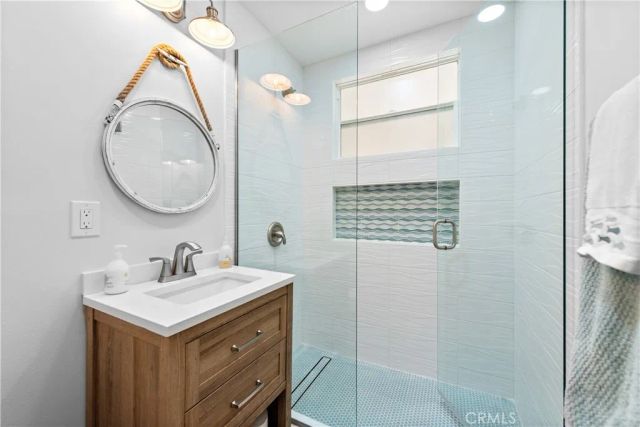 129 Oxnard Avenue, Oxnard, CA 93035