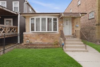2049 N Kildare Avenue, Chicago, IL 60639