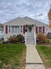 71 Brush Hill Road, Providence, RI 02909