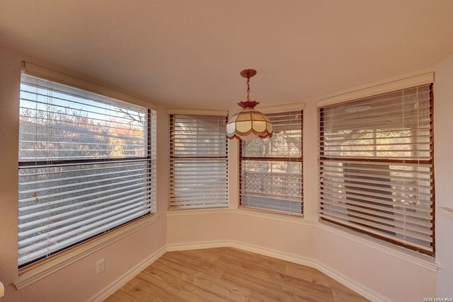 131 Homestead Dr, Kerrville, TX 78028