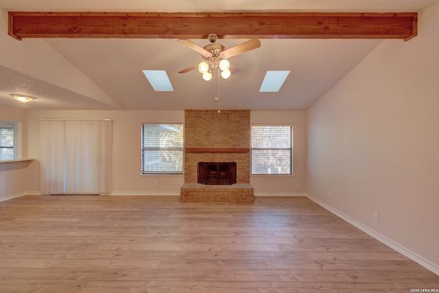 131 Homestead Dr, Kerrville, TX 78028