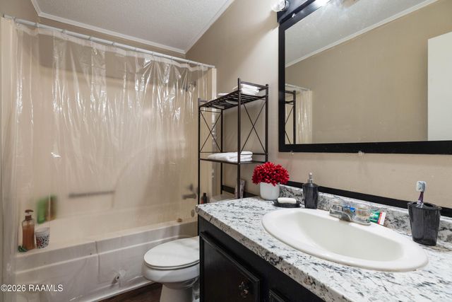 2518 W Gloria Switch Road, Carencro, LA 70520