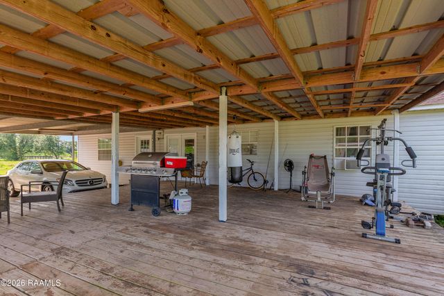 2518 W Gloria Switch Road, Carencro, LA 70520