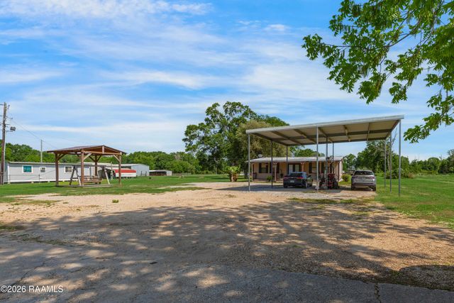 2518 W Gloria Switch Road, Carencro, LA 70520