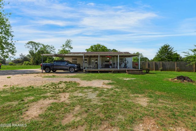2518 W Gloria Switch Road, Carencro, LA 70520