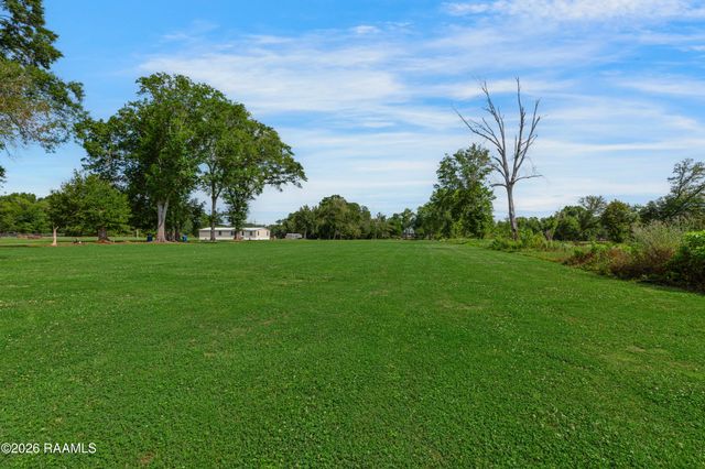 2518 W Gloria Switch Road, Carencro, LA 70520