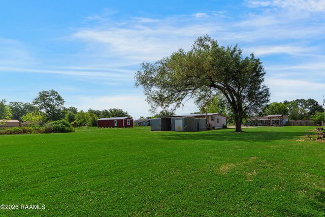 2518 W Gloria Switch Road, Carencro, LA 70520