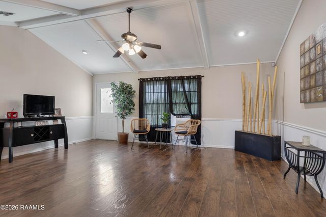 2518 W Gloria Switch Road, Carencro, LA 70520