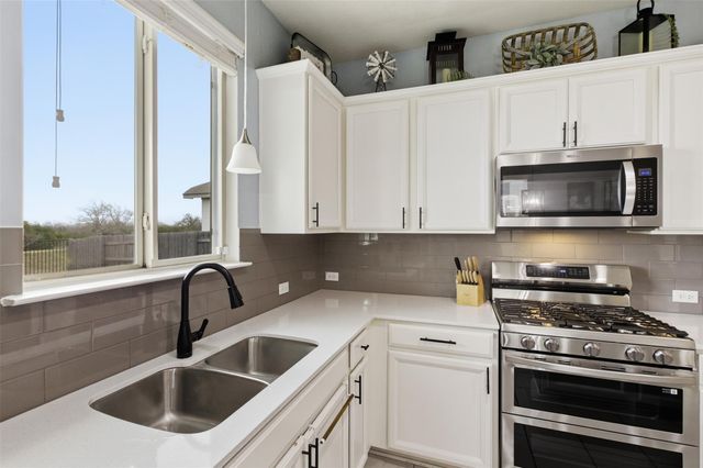 174 Russet TRL, Georgetown, TX 78628