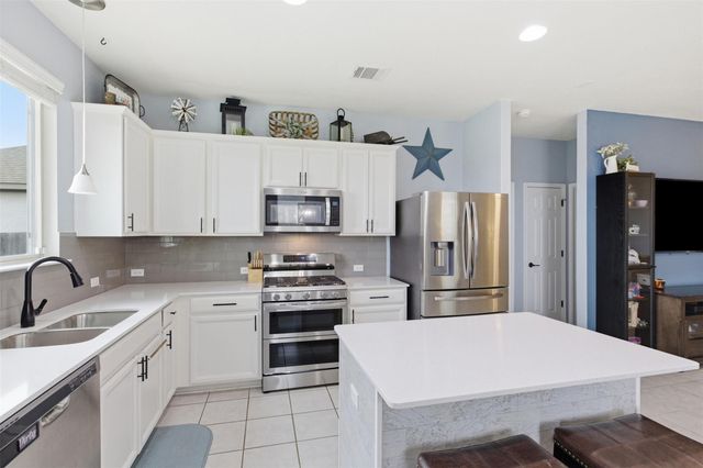 174 Russet TRL, Georgetown, TX 78628