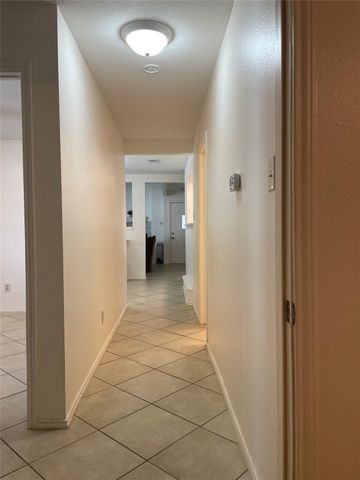 110 N Kanaio DR B, Bastrop, TX 78602
