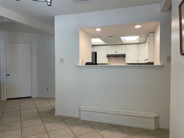 110 N Kanaio DR B, Bastrop, TX 78602