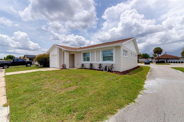 1100 CALANDA AVENUE, Orlando, FL 32807