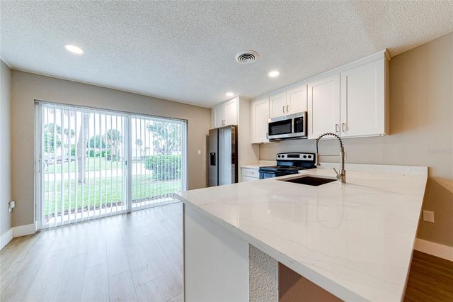 1100 CALANDA AVENUE, Orlando, FL 32807