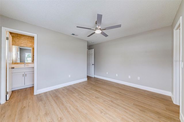 1100 CALANDA AVENUE, Orlando, FL 32807