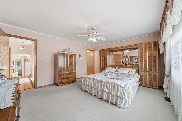 15542 Bramblewood Road, Oak Forest, IL 60452