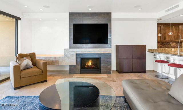 7181 E CAMELBACK Road 707, Scottsdale, AZ 85251