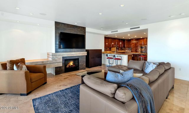 7181 E CAMELBACK Road 707, Scottsdale, AZ 85251