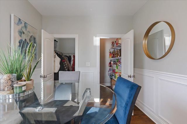 9124 S Bell Avenue, Chicago, IL 60643