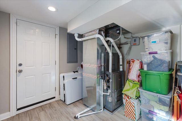 9124 S Bell Avenue, Chicago, IL 60643