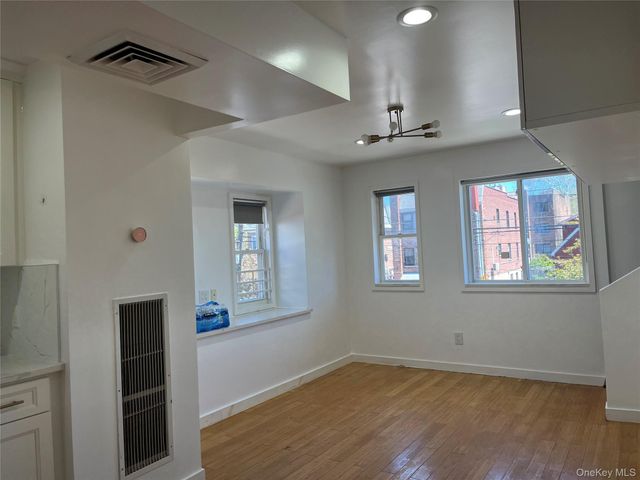 43-12 157 Street 2, Flushing, NY 11355