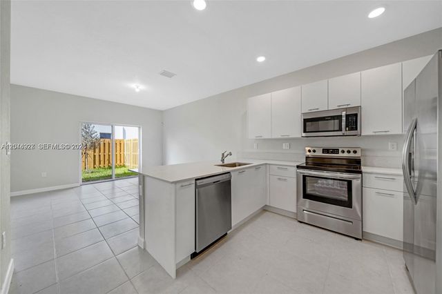 12942 NW 23rd Pl, Miami, FL 33167
