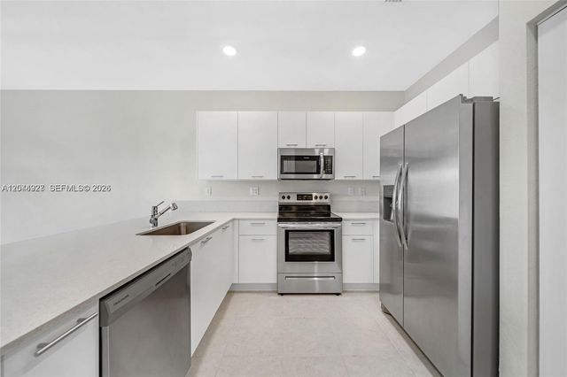 12942 NW 23rd Pl, Miami, FL 33167
