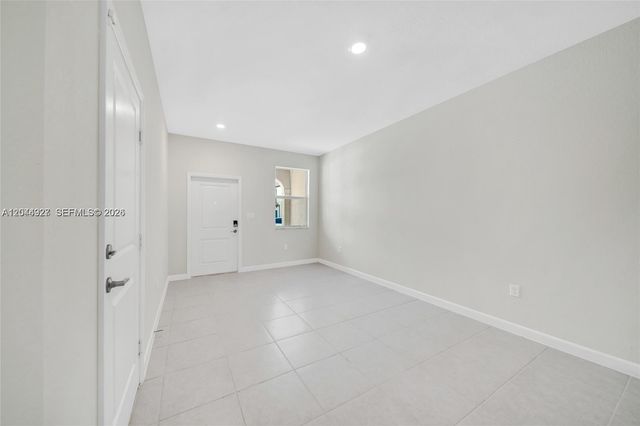 12942 NW 23rd Pl, Miami, FL 33167