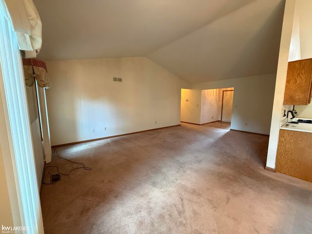 41075 Donna Drive, Clinton Township, MI 48038